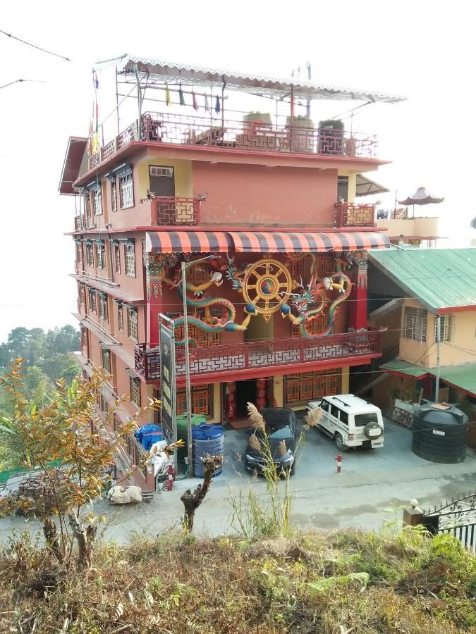 Hotel Golden Dragon Aritar Esterno foto